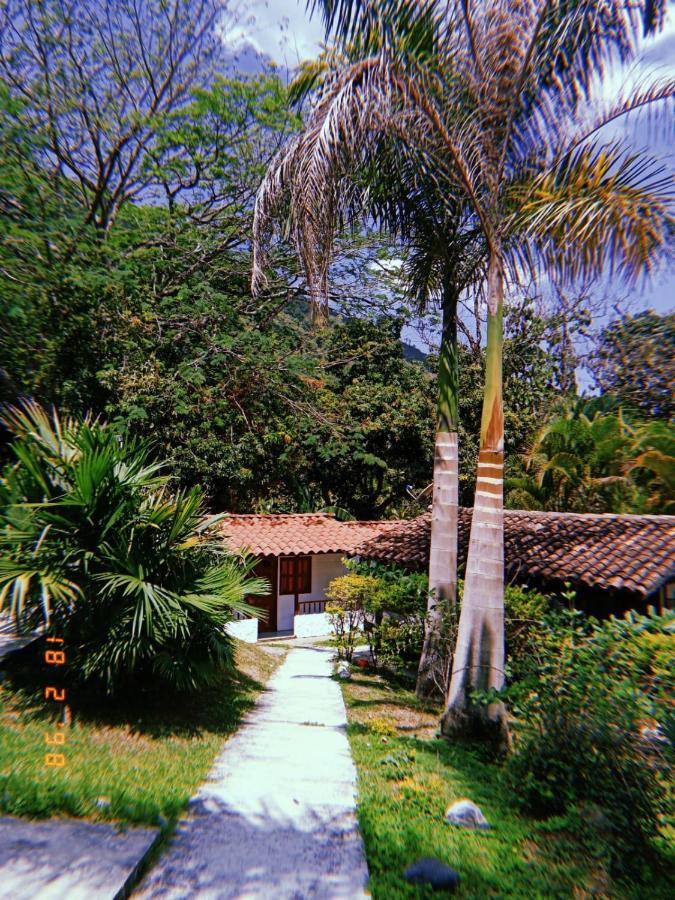 Hotel Finca Mi Cabana Escondida 3*