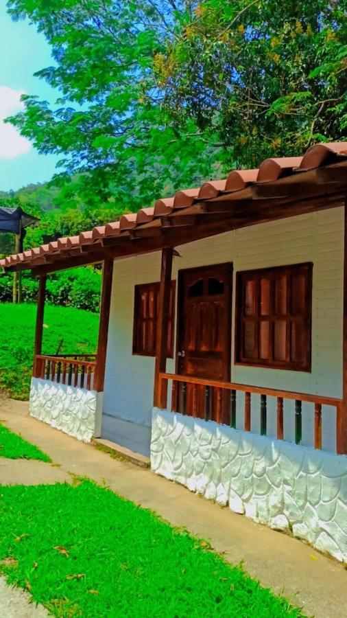 Hotel Finca Mi Cabana Escondida 3*