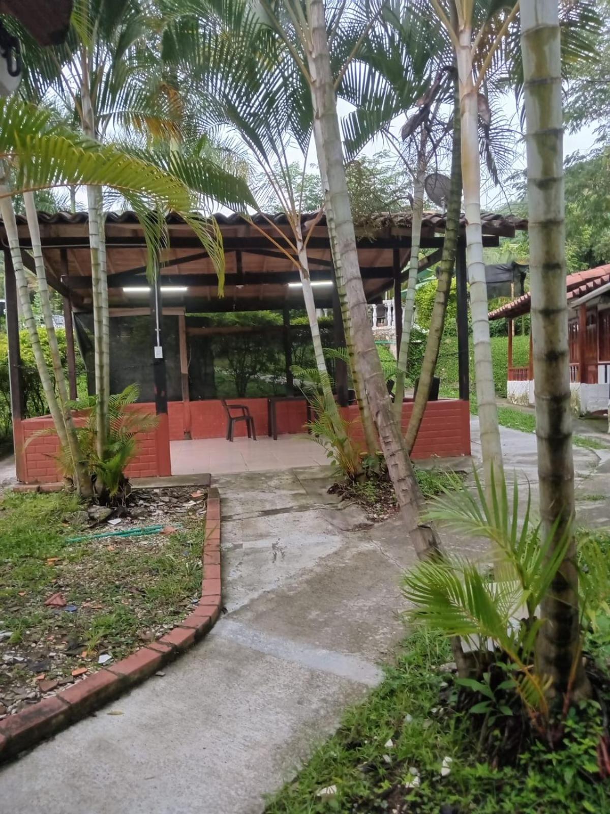 Hotel Finca Mi Cabana Escondida 3*